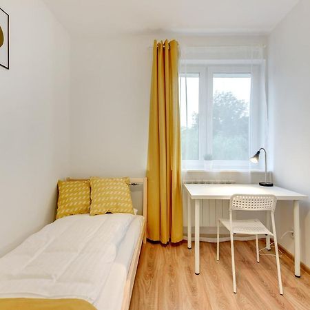Ferienwohnung Pokoje Gdansk Zaspa - Pilotow 5A Exterior foto