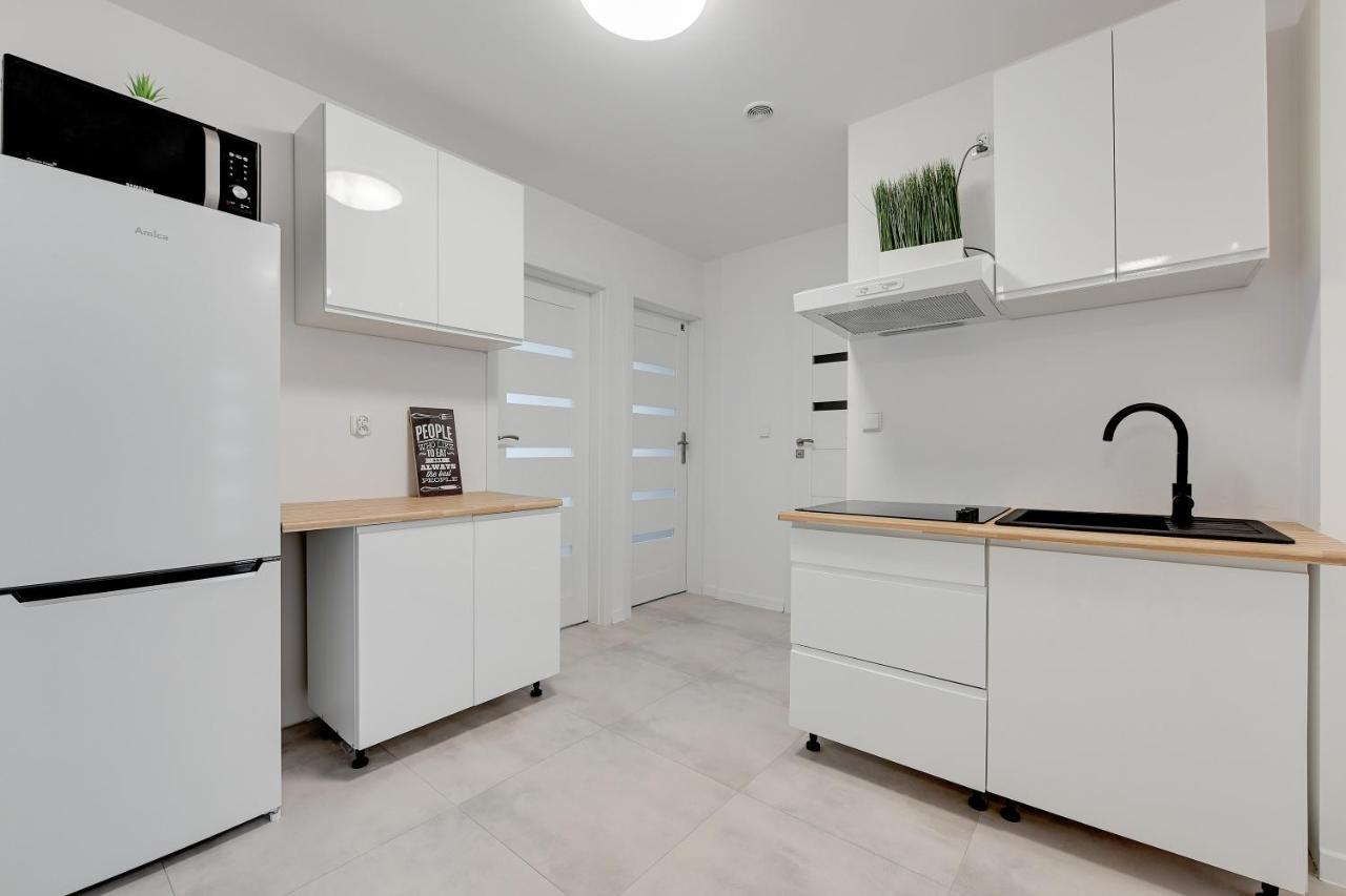 Ferienwohnung Pokoje Gdansk Zaspa - Pilotow 5A Exterior foto